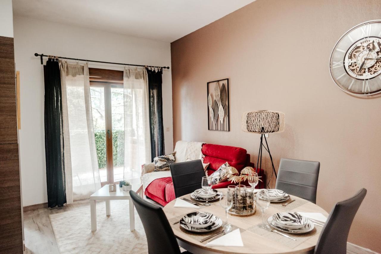 Moderne Avec Piscine, Garage Prive Et Terrasse Sud Apartment Uzès